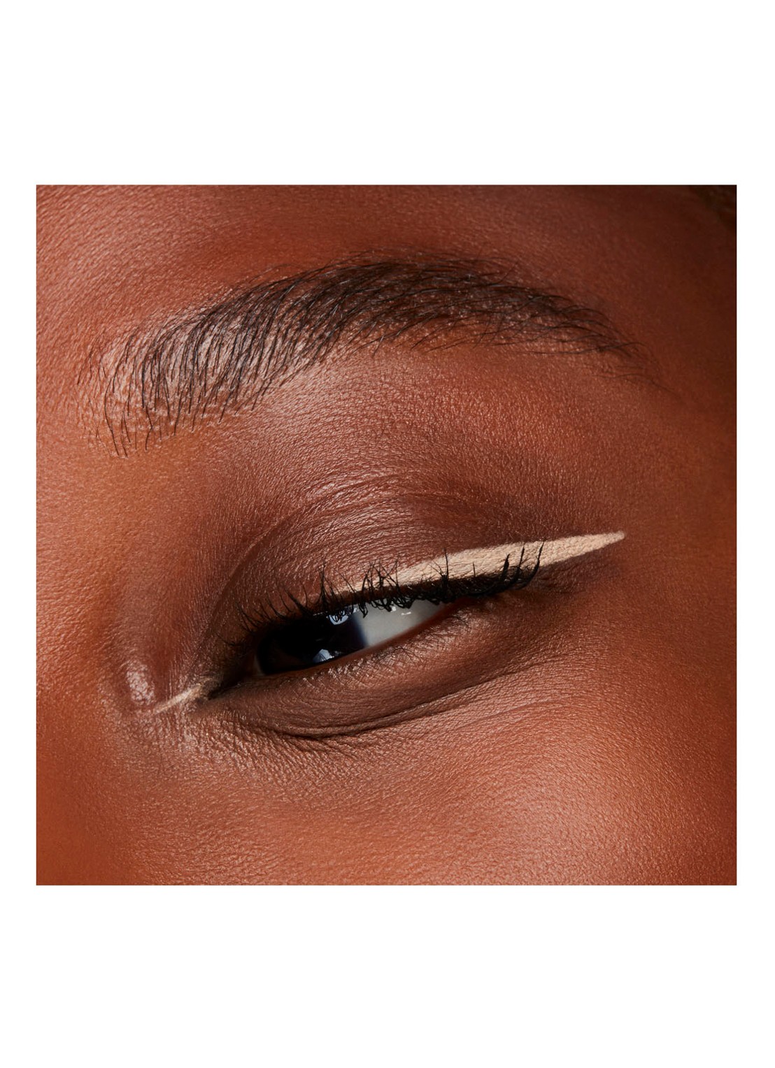 M·A·C Colour Excess Gel Pencil - oogpotlood - detail 2 full sleeve