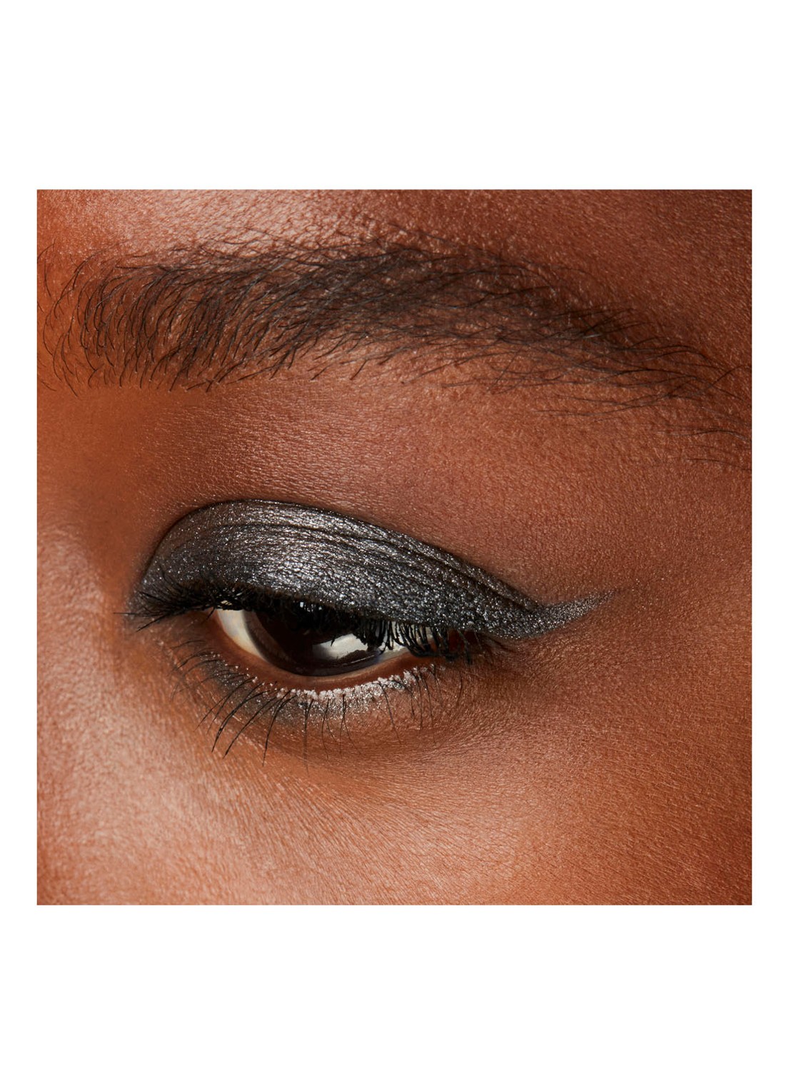 M·A·C Colour Excess Gel Pencil - oogpotlood - detail 5 isn't it romantic