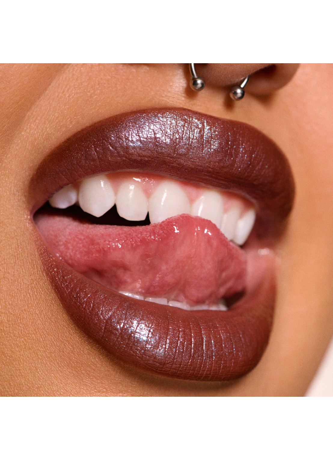 M·A·C Dazzlelips Crayon lippotlood - detail 5 cosmic plum