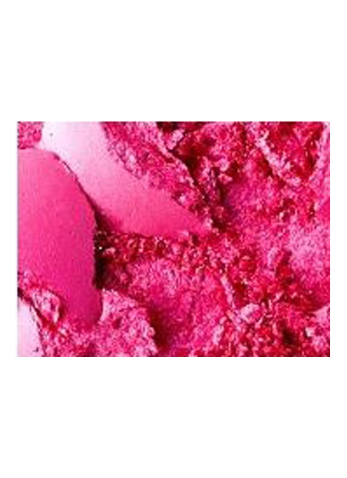 M·A·C Extra Dimension Blush - detail 2 rosy cheeks