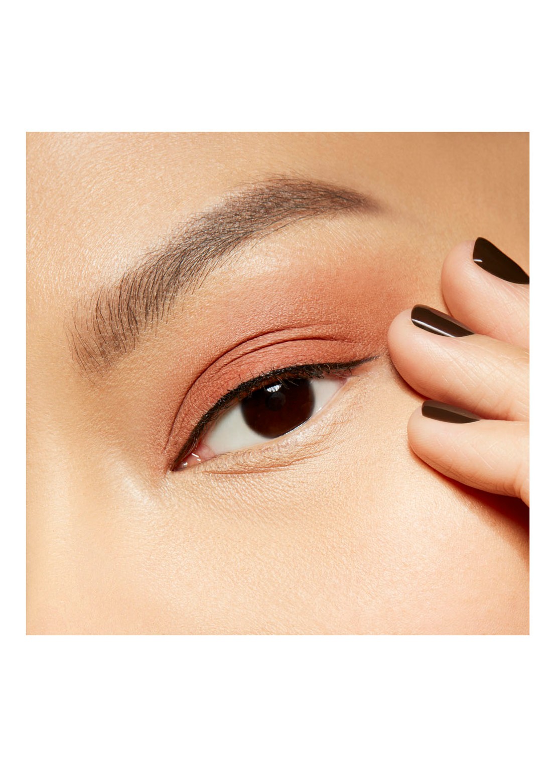 M·A·C Eye Shadow Matte Brown - detail 5 brown script