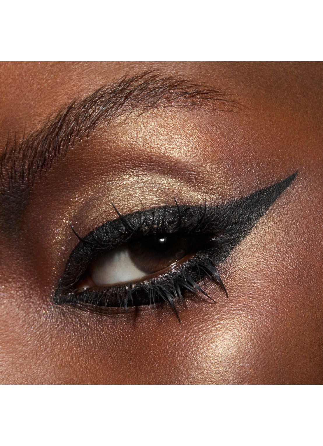 M·A·C Glitter Single Eye Shadow Compact - losse oogschaduw - detail 2 oh so gilty
