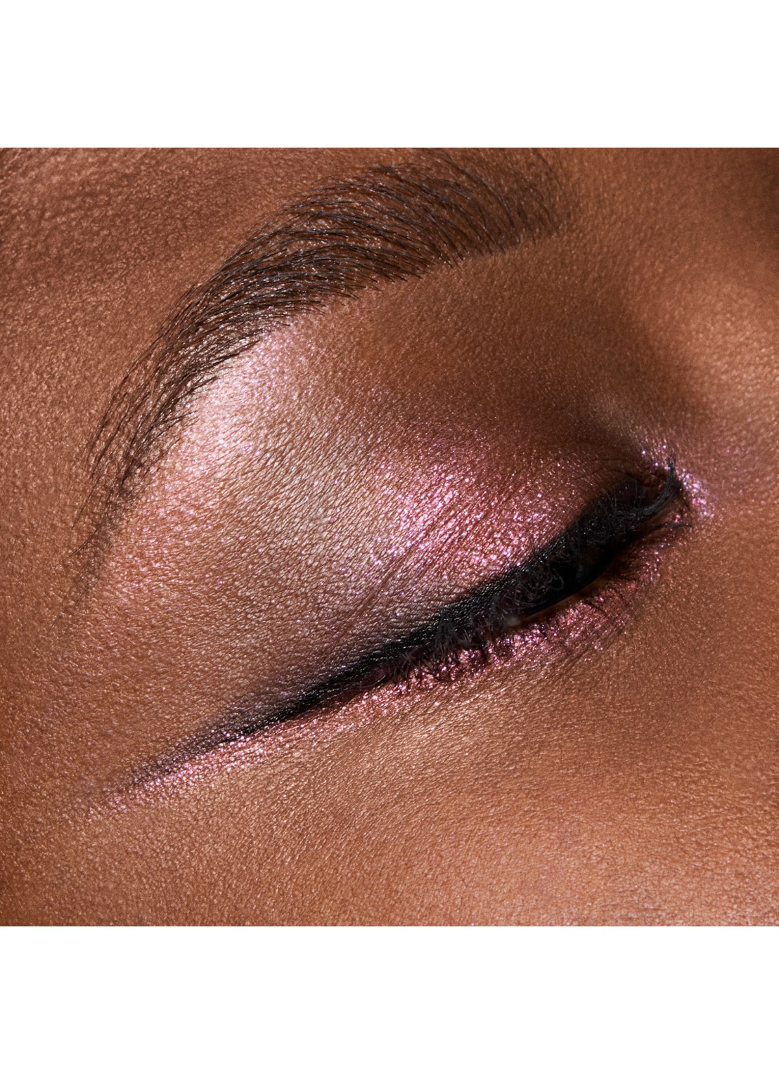 M·A·C Glitter Single Eye Shadow Compact - losse oogschaduw - detail 5 pink lightning