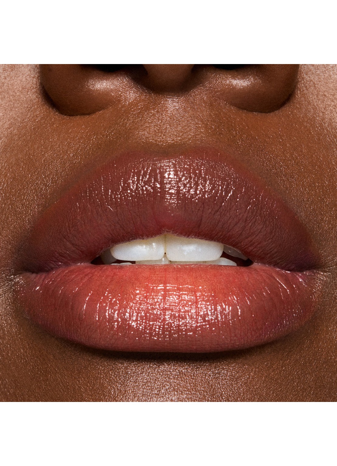 M·A·C Glow Play Tendertalk Lipbalm -  getinte lipbalsem - achterkant baby doll