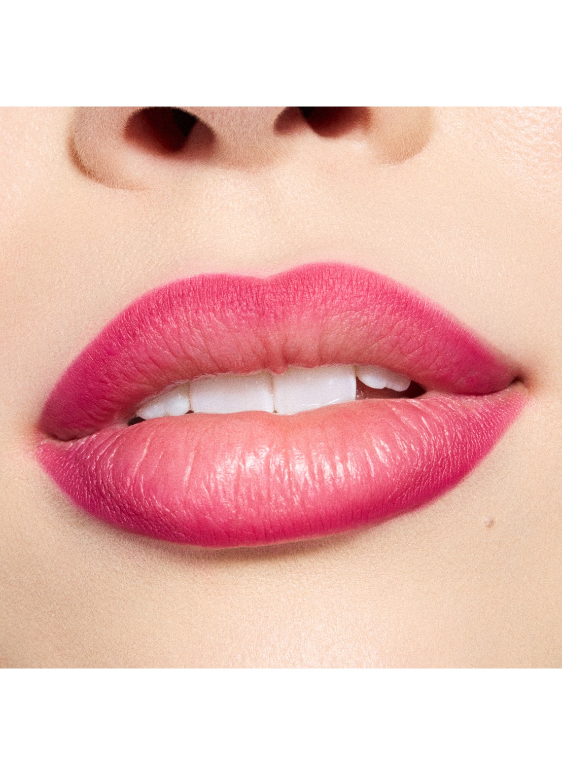 M·A·C Lashes to Lips Kit: Red - make-up set - detail 6 nightingale