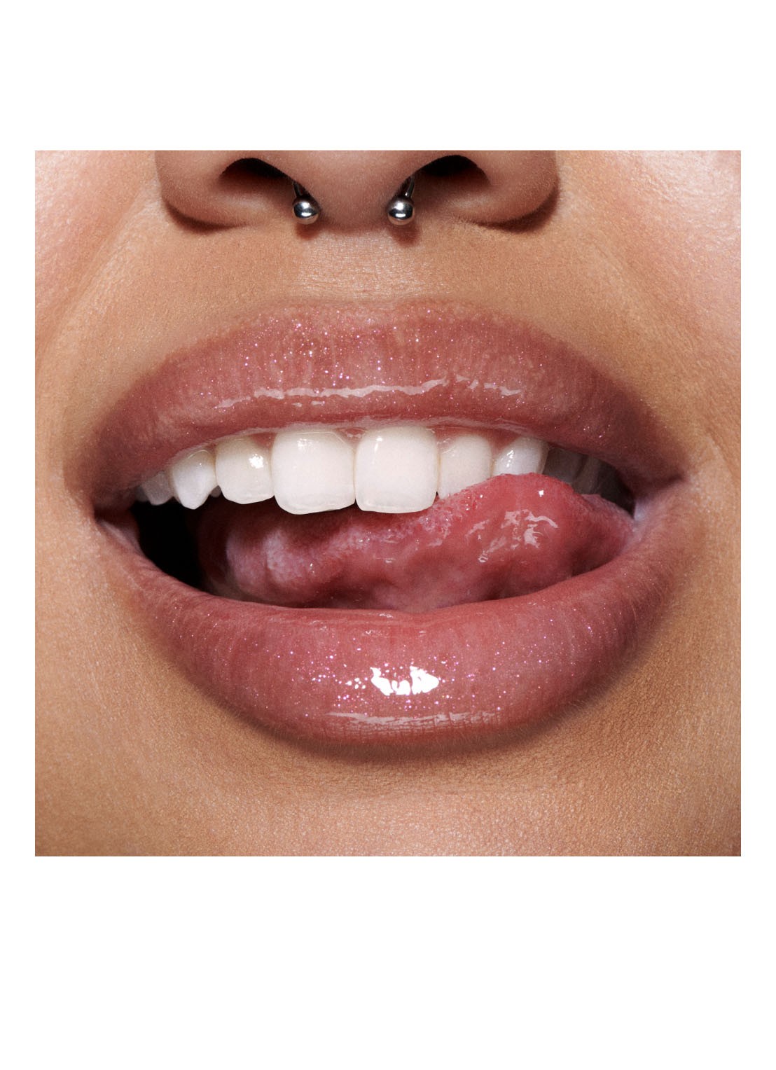 M·A·C Lipglass Air Non-Sticky Gloss - lipgloss  - detail 5 frosting
