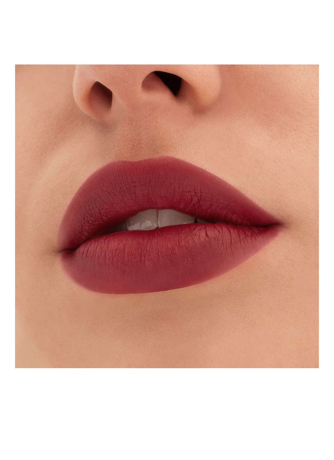 M·A·C Locked Kiss - lipstick  - detail 2 coy