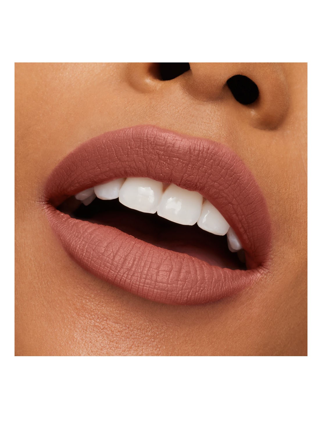 M·A·C M-A-Cximal Silky Matte Lipstick - detail 5 46 viva equality