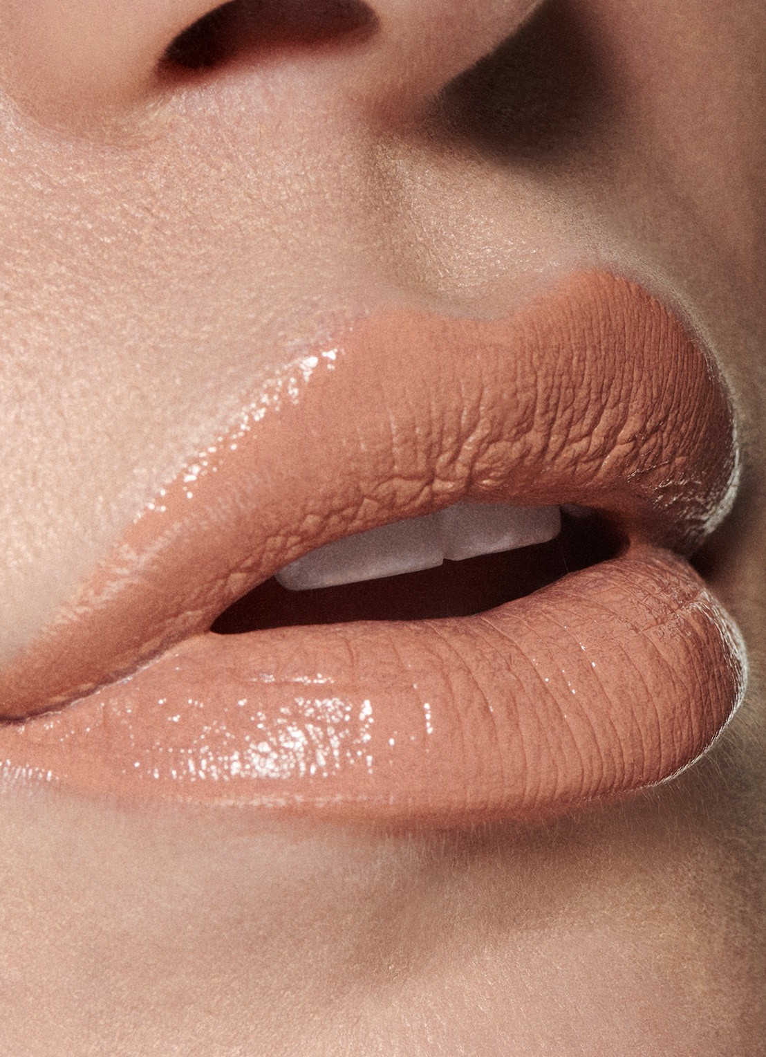 M.A.C Macximal Sleek Satin Lipstick - detail 3 peachstock