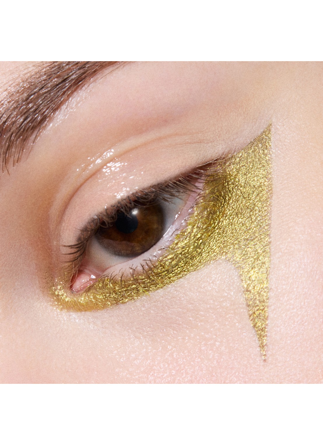 M·A·C Metallic Single Eye Shadow Compact - losse oogschaduw - detail 3 joie de glitz