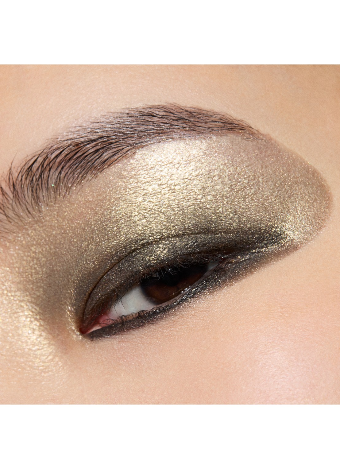 M·A·C Metallic Single Eye Shadow Compact - losse oogschaduw - detail 4 kiss of klimt