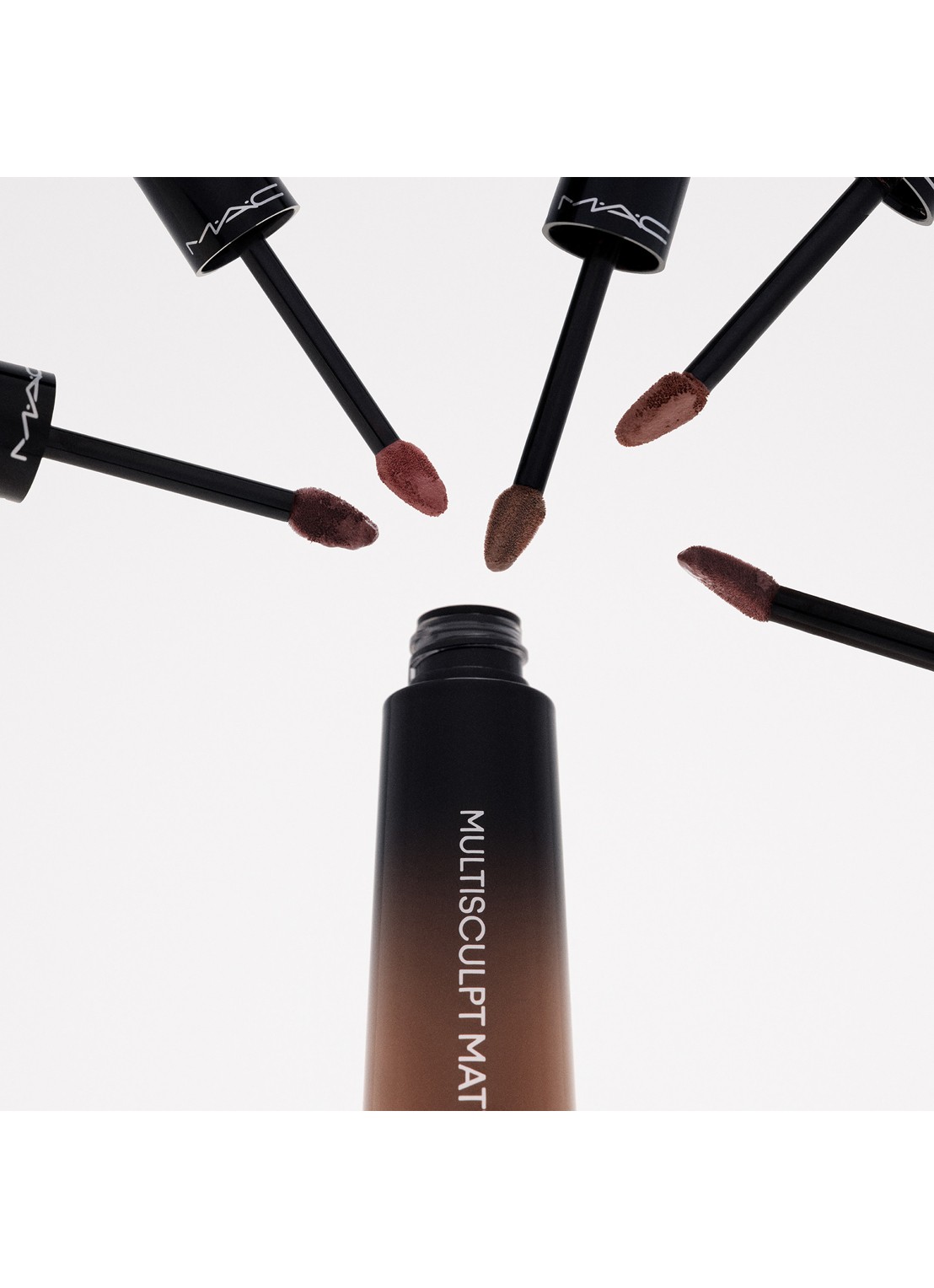 M·A·C Multi Sculpt Liquid Eye Shadow - vloeibare oogschaduw - detail 6 brule