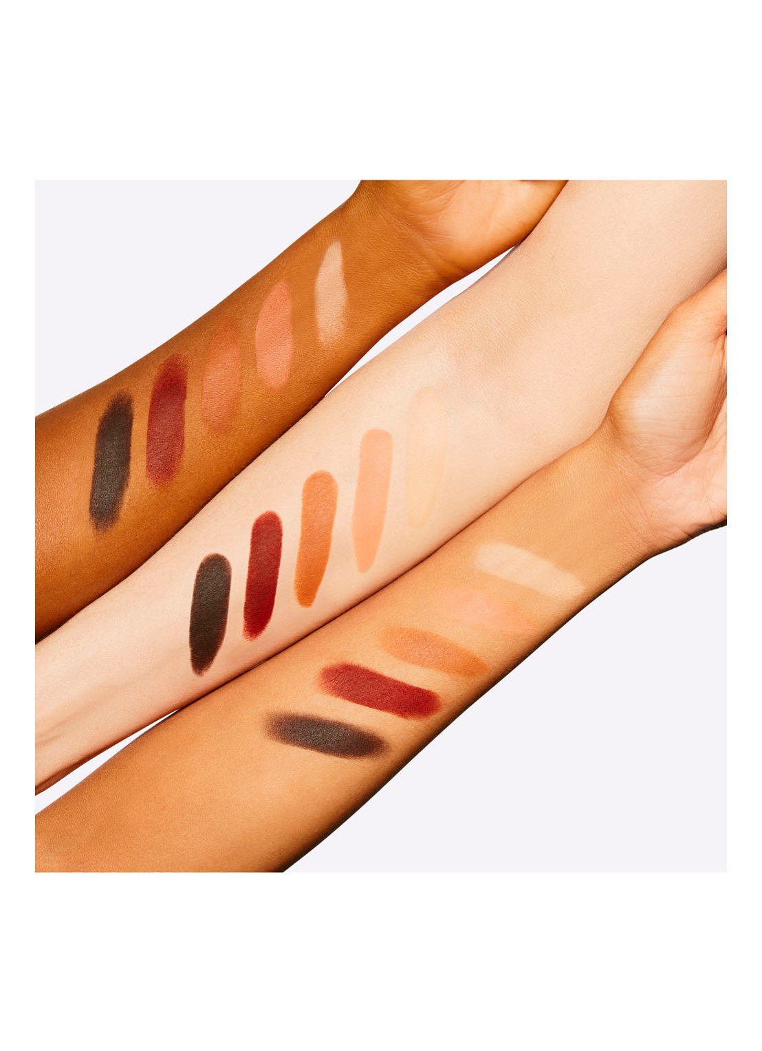 M·A·C Powder Kiss Eyeshadow - oogschaduw - detail 3 devoted to chili