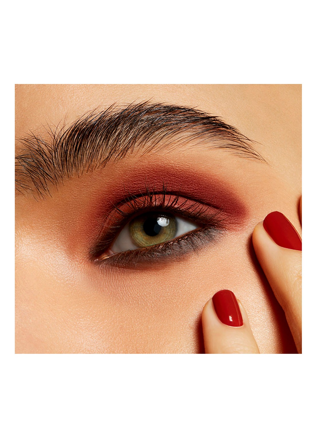M·A·C Powder Kiss Eyeshadow - oogschaduw - voorkant 6 devoted to chili