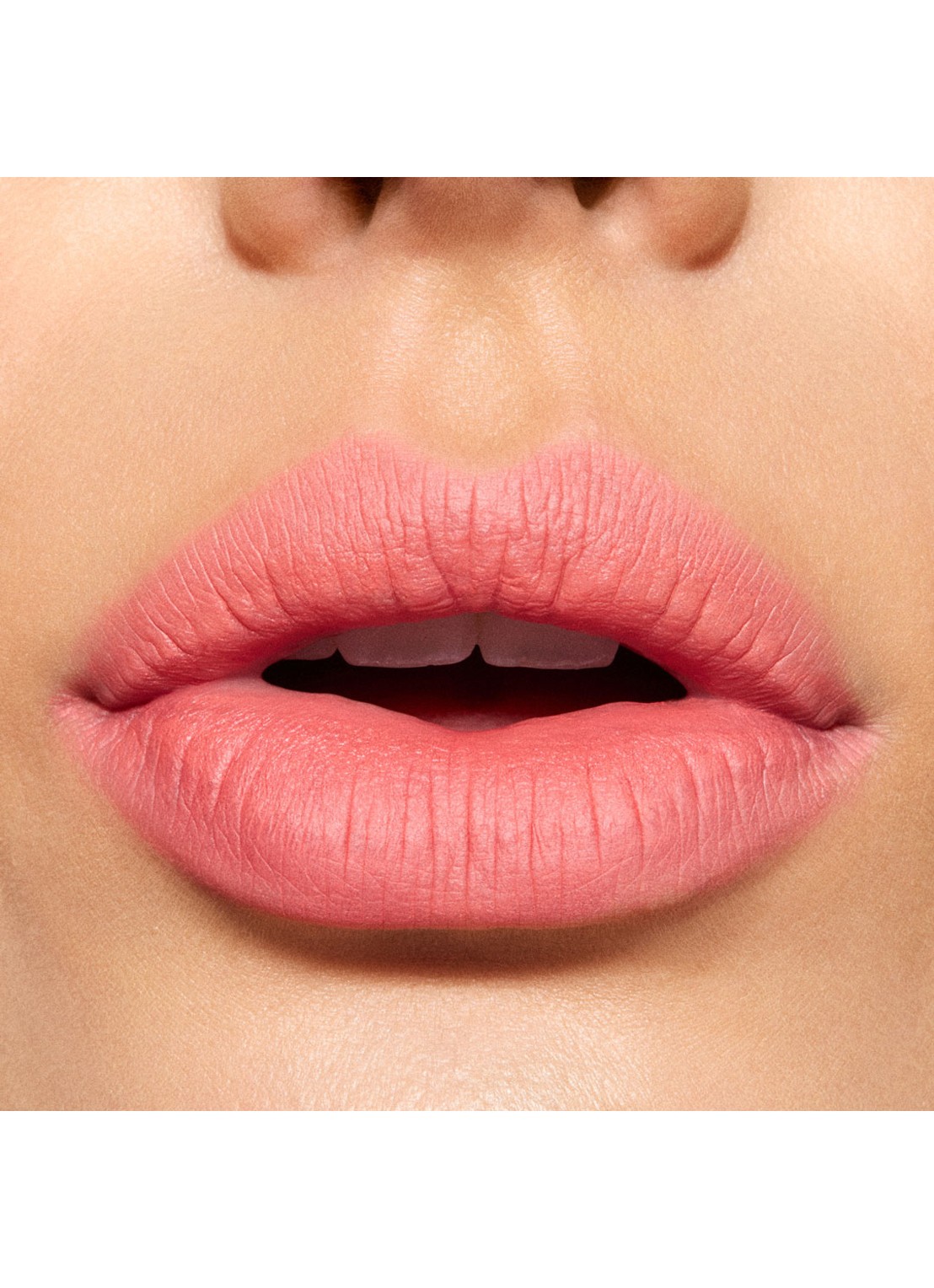 M·A·C Powder Kiss Hazy Matte Lipstick - detail 2 mandarin o