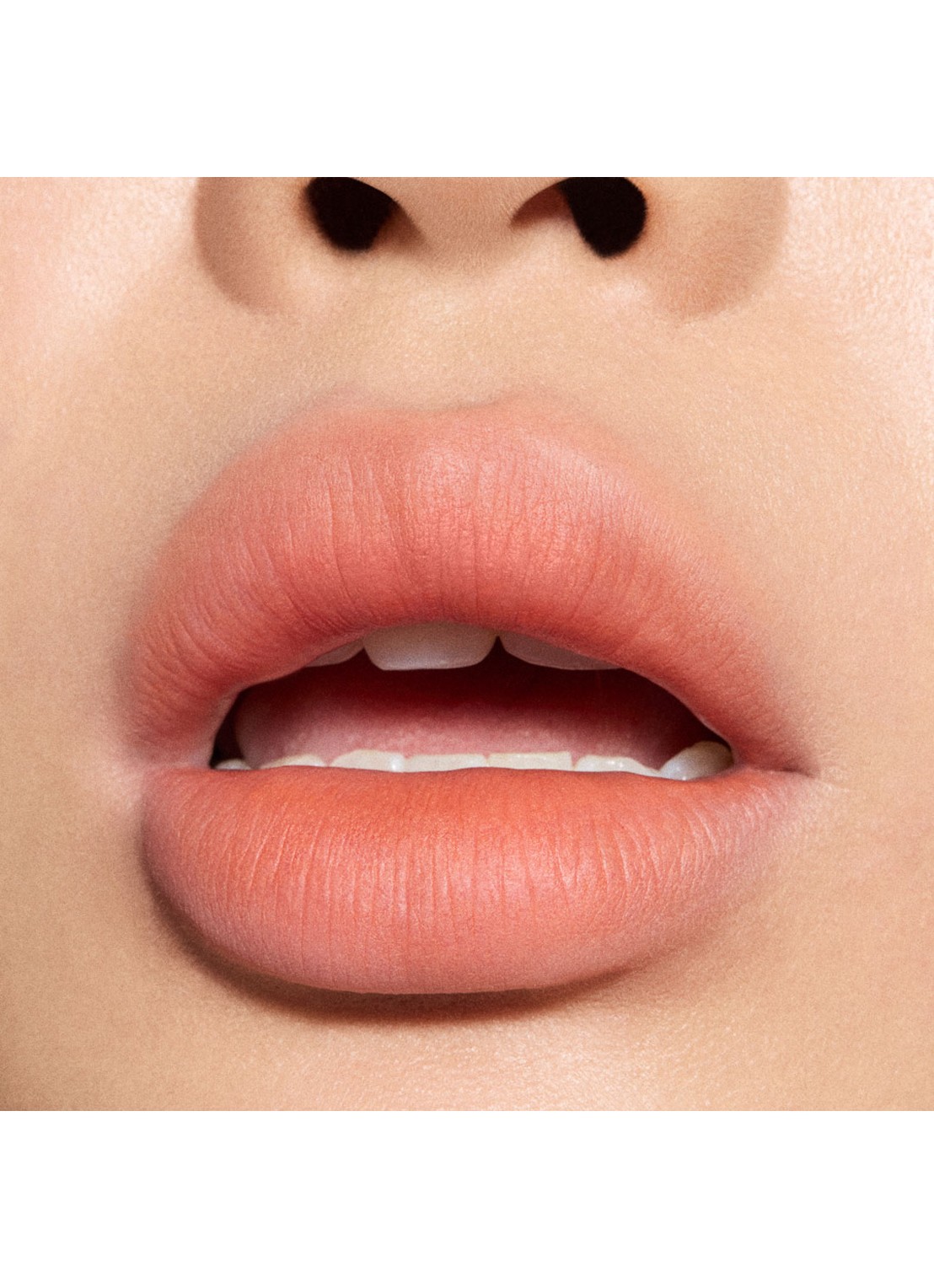 M·A·C Powder Kiss Hazy Matte Lipstick - detail 4 moving on up