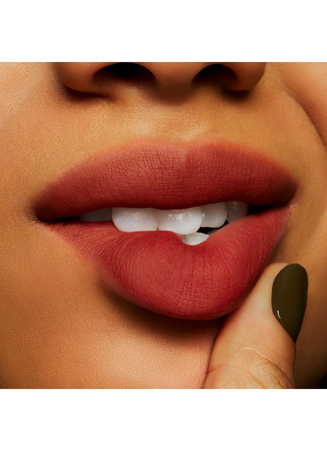 M·A·C Powder Kiss Lip + Cheek Mousse - lipstick - detail 2 marrakesh-mere