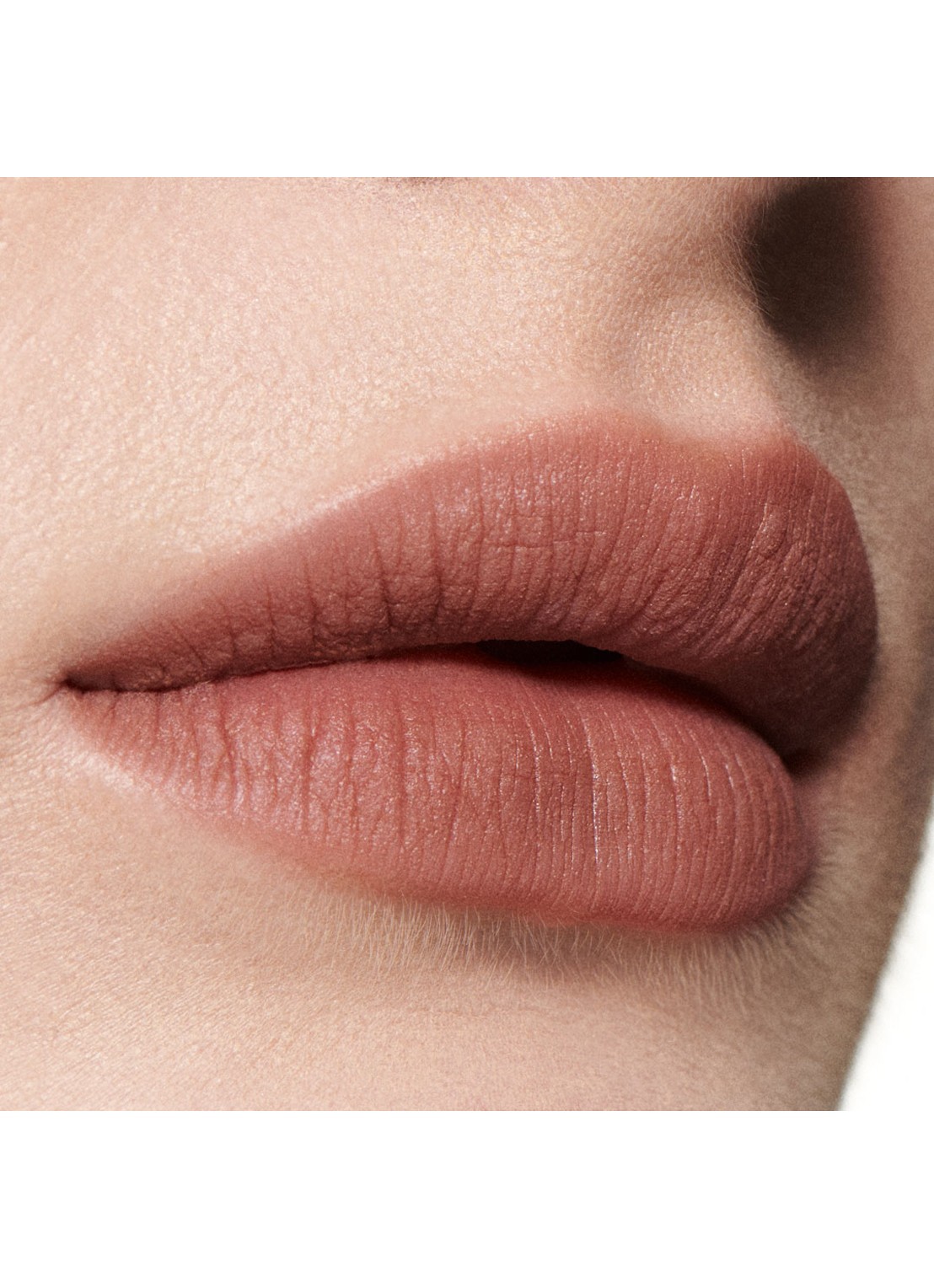 M·A·C Powder Kiss Lip + Cheek Mousse - lipstick - detail 4 buffiest