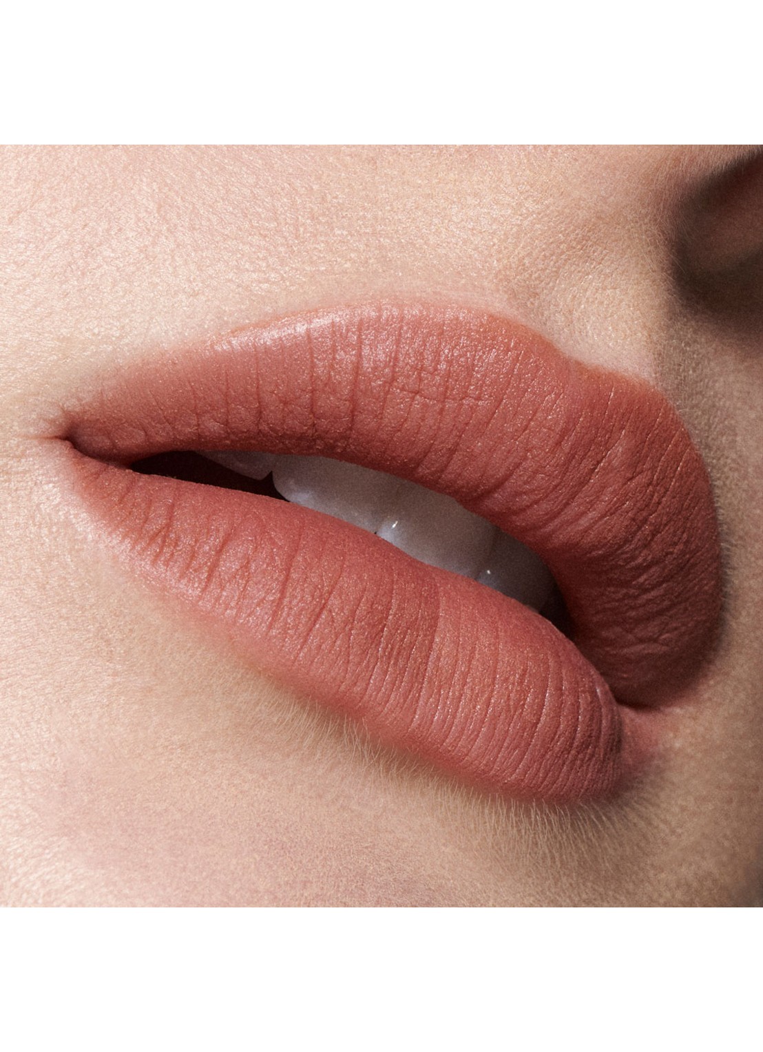 M·A·C Powder Kiss Lip + Cheek Mousse - lipstick - detail 4 habit