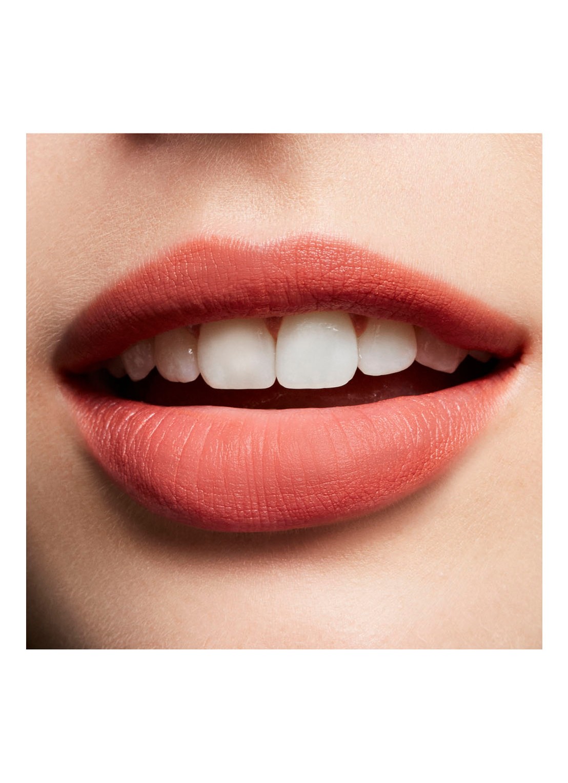 M·A·C Powder Kiss Lipstick - voorkant 2 mull it over