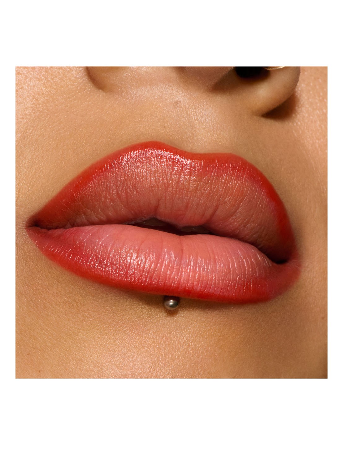 M·A·C Powder Kiss Velvet Blur Slim Stick - Limited Edition lipstick - detail 3 lady danger