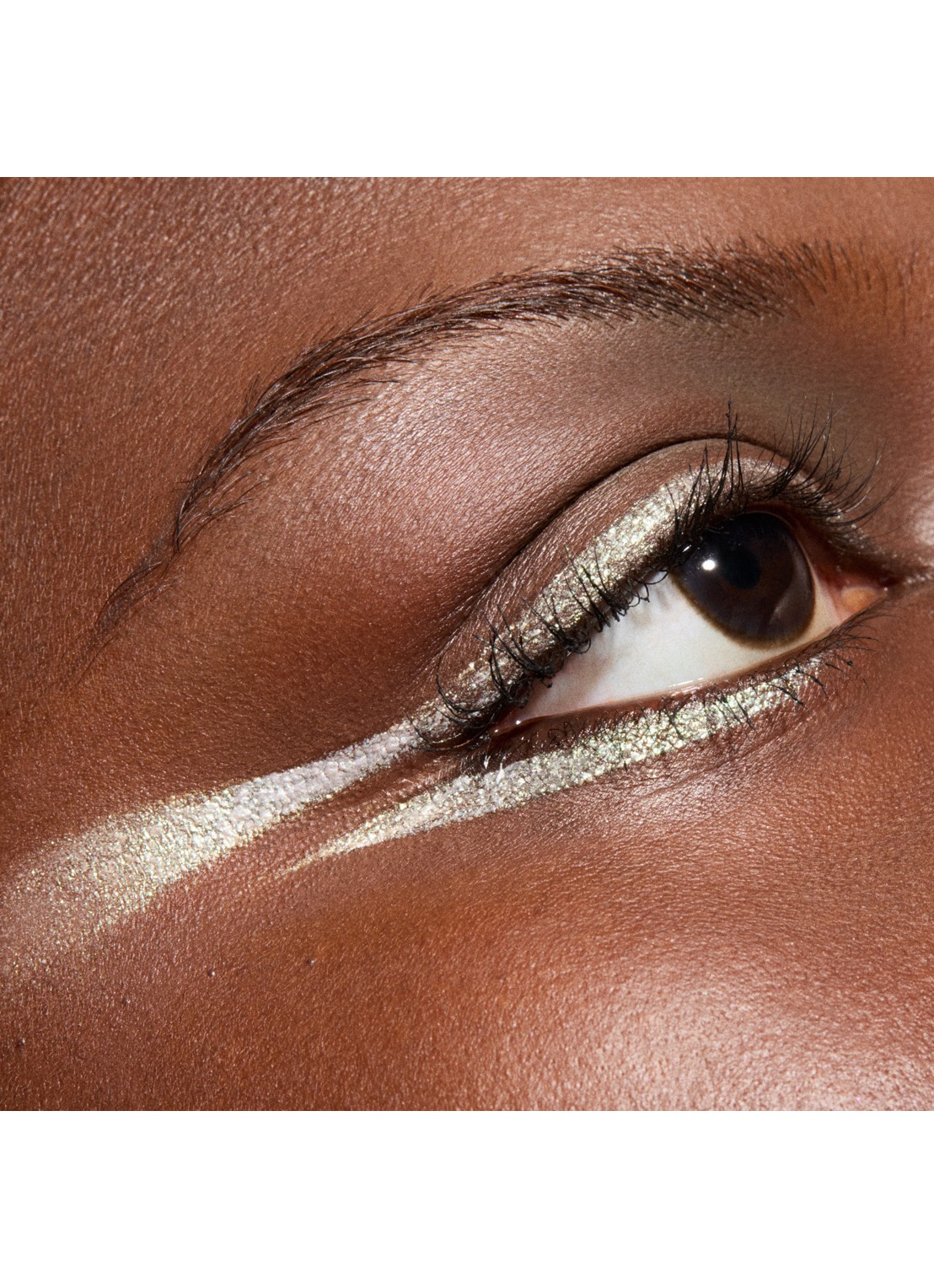 M·A·C Prismatica Liquid Eye Liner - vloeibare eyeliner - detail 3 m.a.cnolia