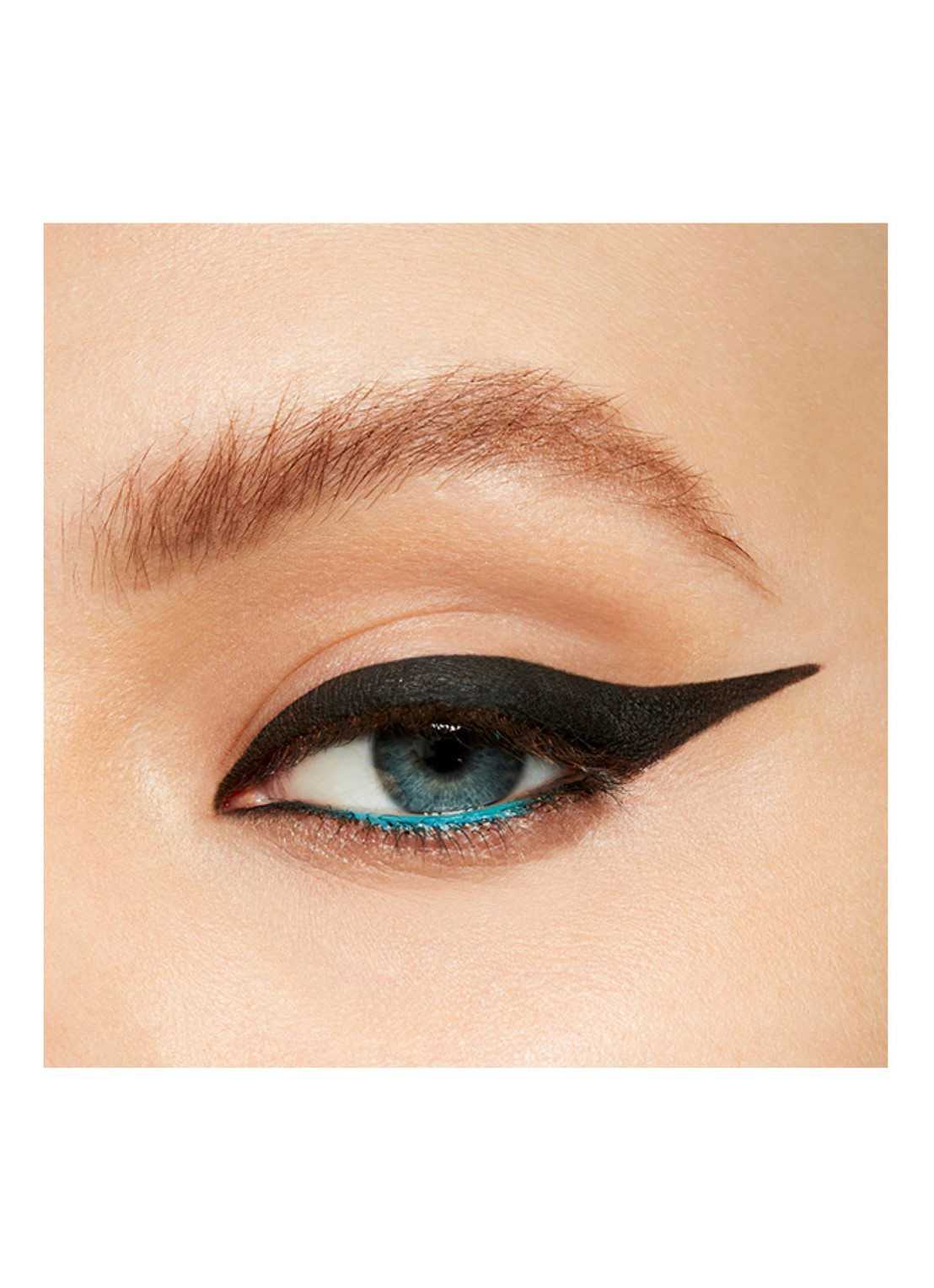 M·A·C Pro Longwear Fluidline Eyeliner And Brow Gel - detail 2 soft flat black