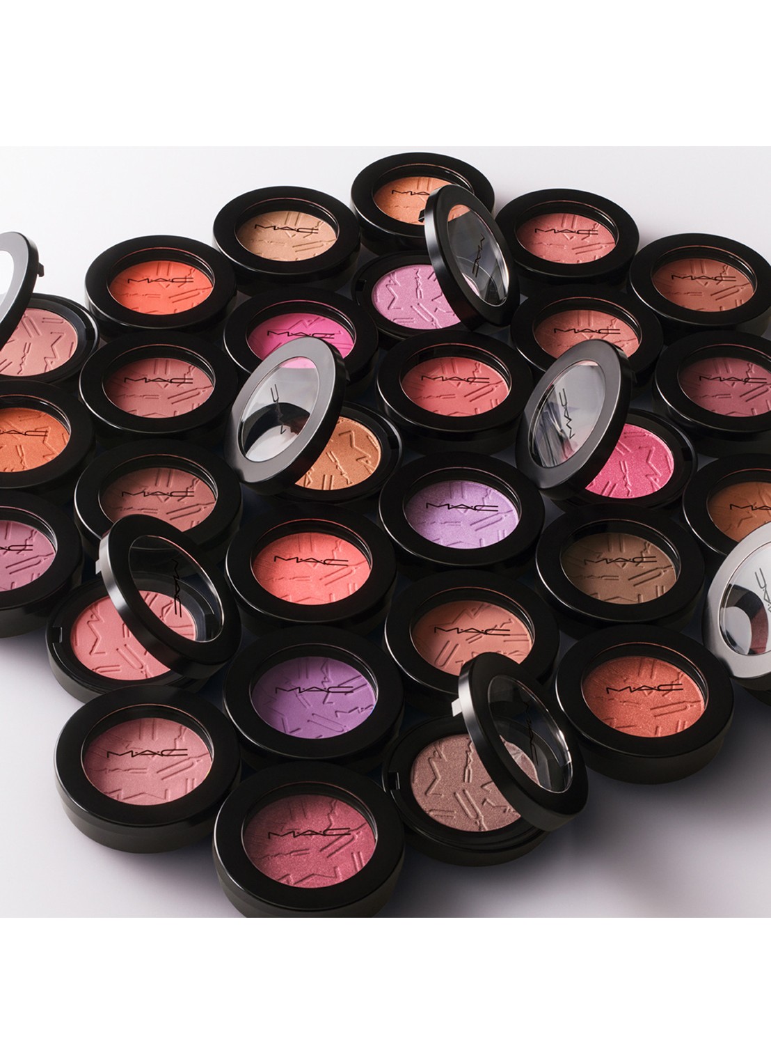 M·A·C Skinfinish Colourstruck Blush - detail 7 pinch me