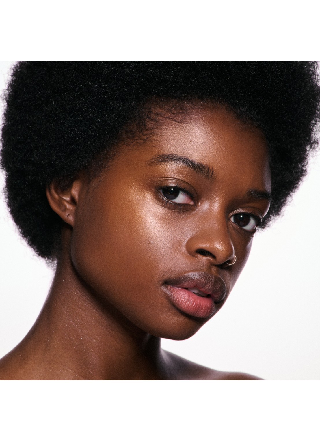 M·A·C Skinfinish Lightstruck Liquid Highlighter - detail 7 bronze glaze