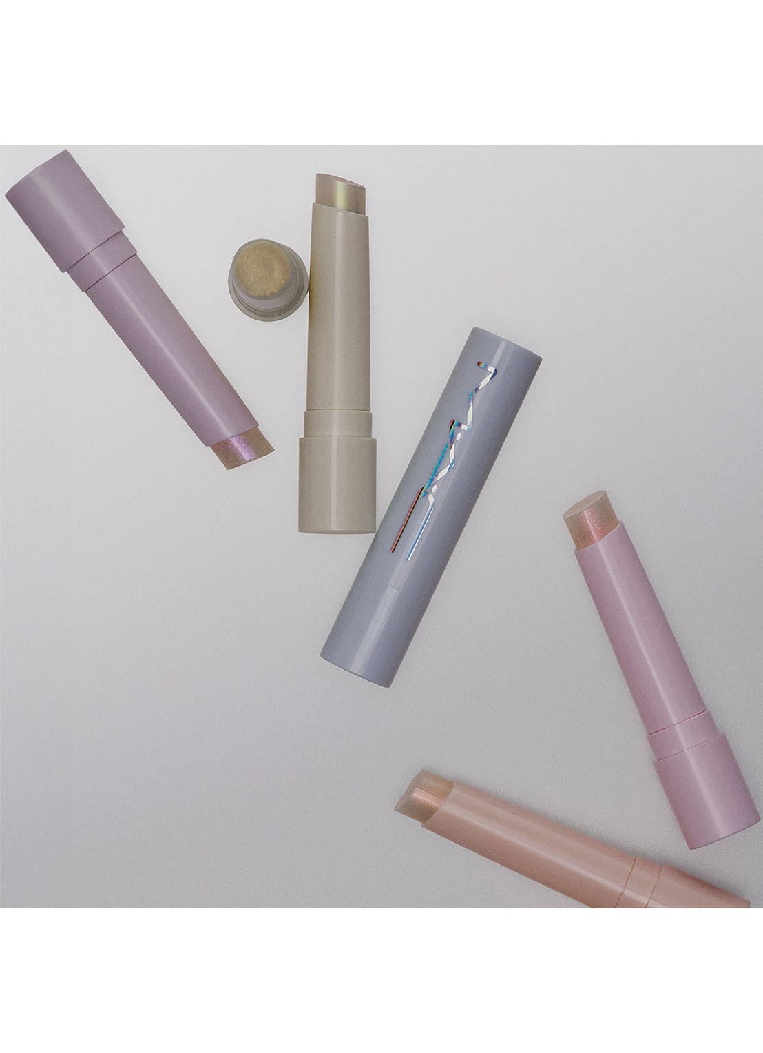 M·A·C Squirt Plumping Gloss Stick - detail 6 lava sparks