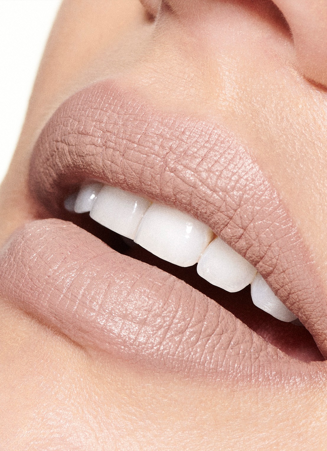 M·A·C Taste Of Bubbly Mini Lipstick Kit - Limited Edition make-up set  - detail 3 acting natural