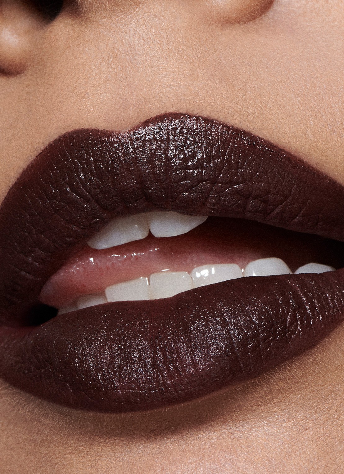 M·A·C Taste Of Bubbly Mini Lipstick Kit - Limited Edition make-up set  - detail 3 bare macximal