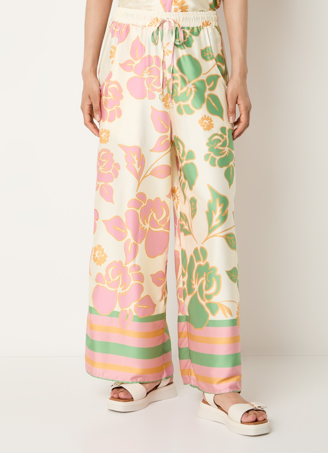 MAAJI High waist wide fit palazzo broek met print - detail 2 creme