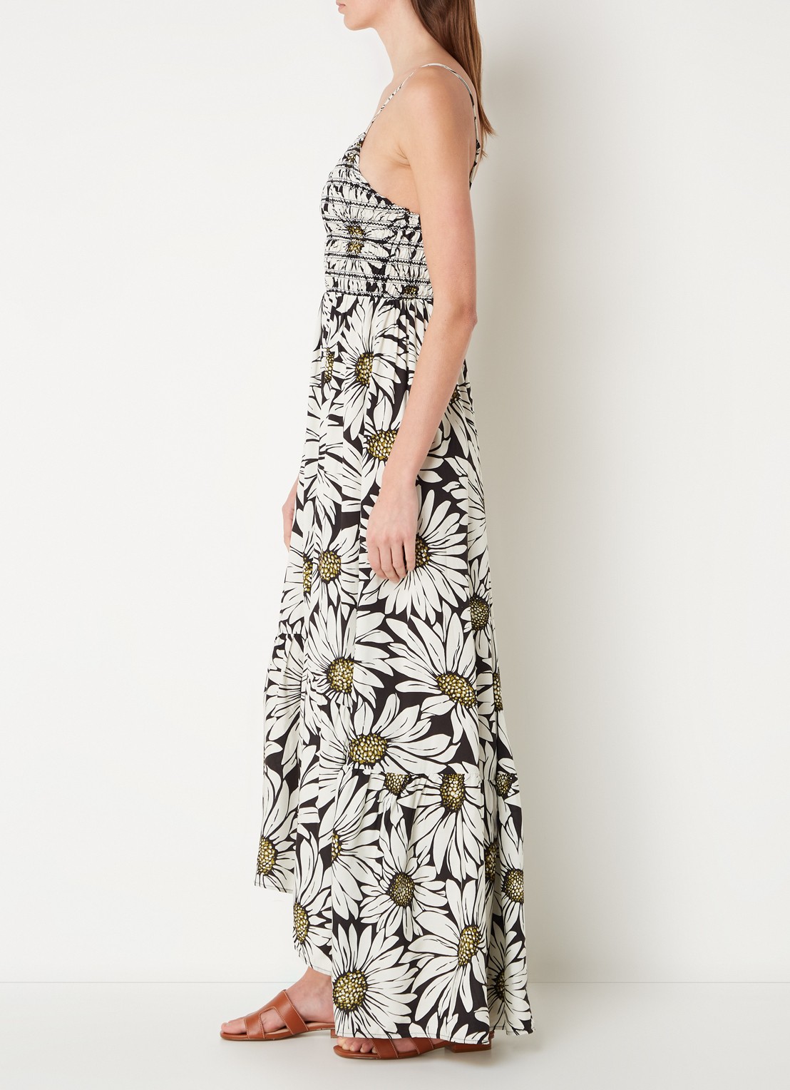 MAAJI Lia maxi strandjurk met bloemenprint en smockwerk - voorkant 5 zwart