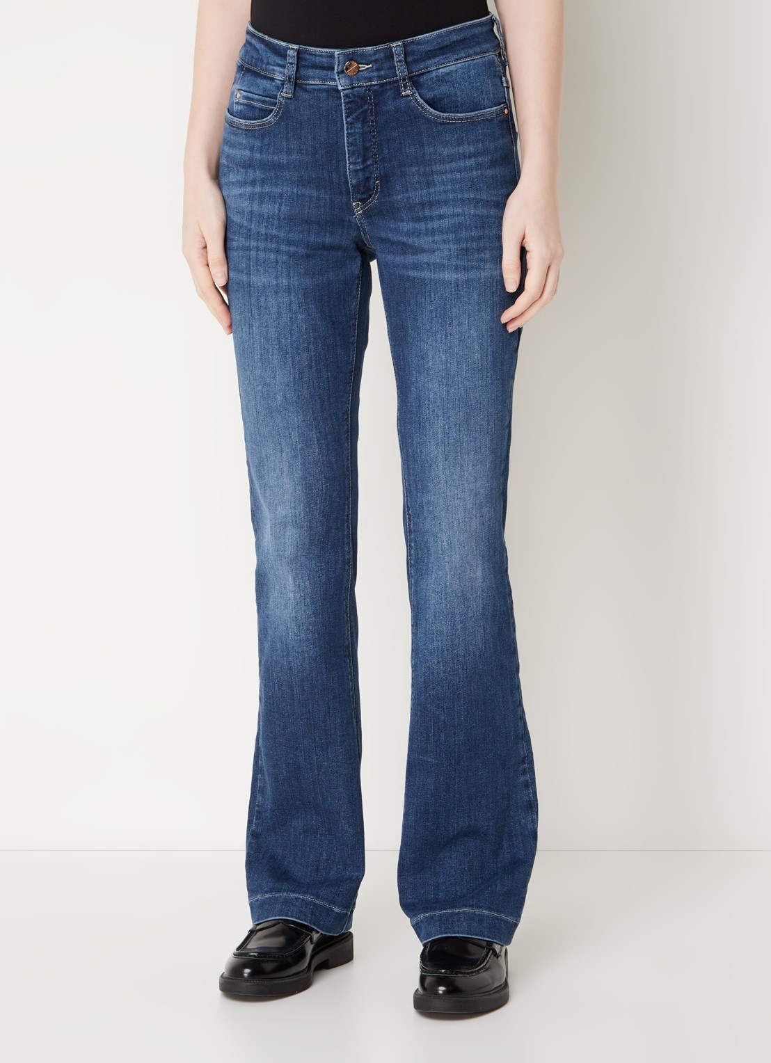 MAC Dream mid waist bootcut jeans met donkere wassing - detail 3 indigo