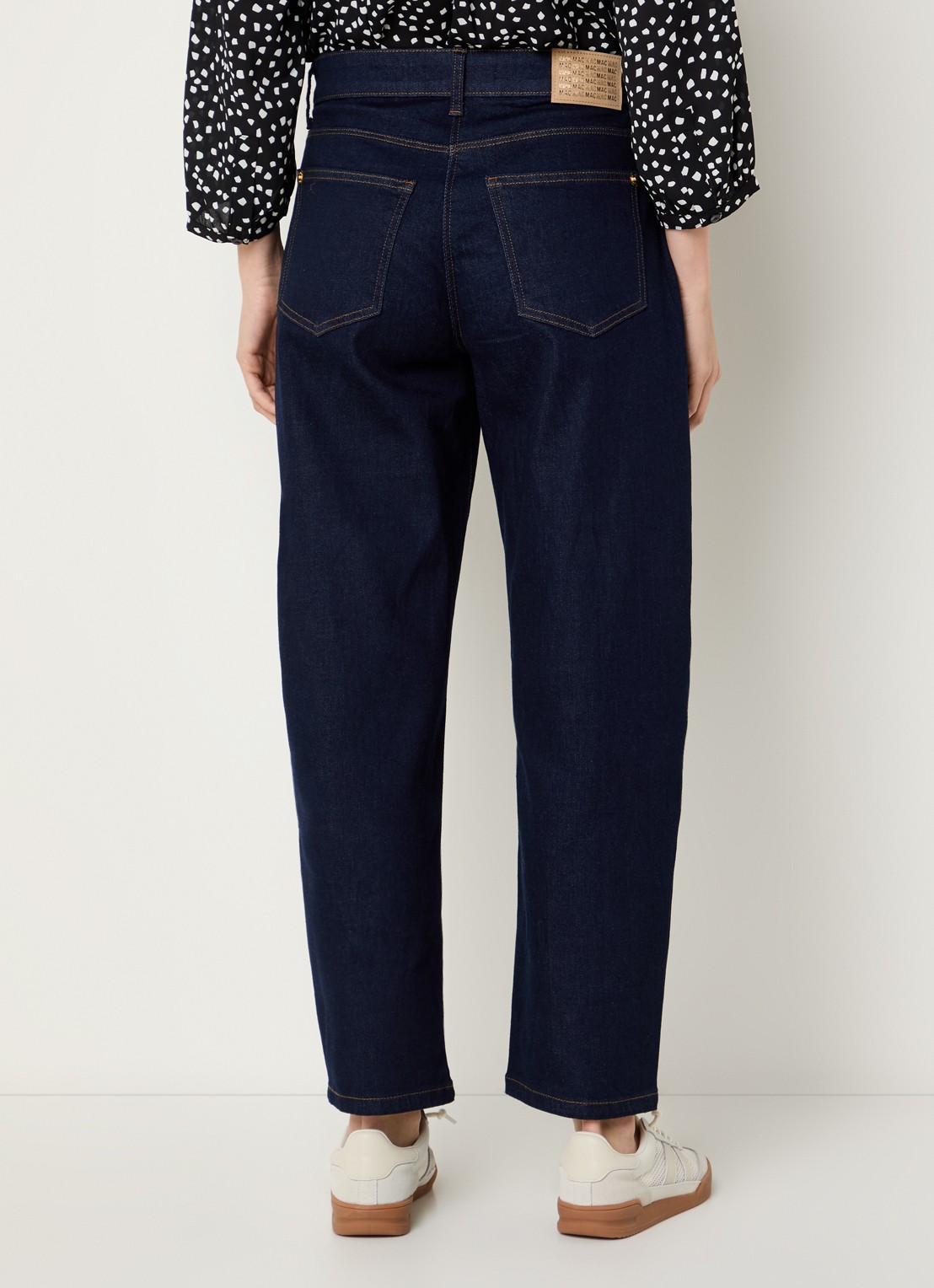 MAC Jeans Danni high waist tapered jeans met donkere wassing - achterkant donkerblauw