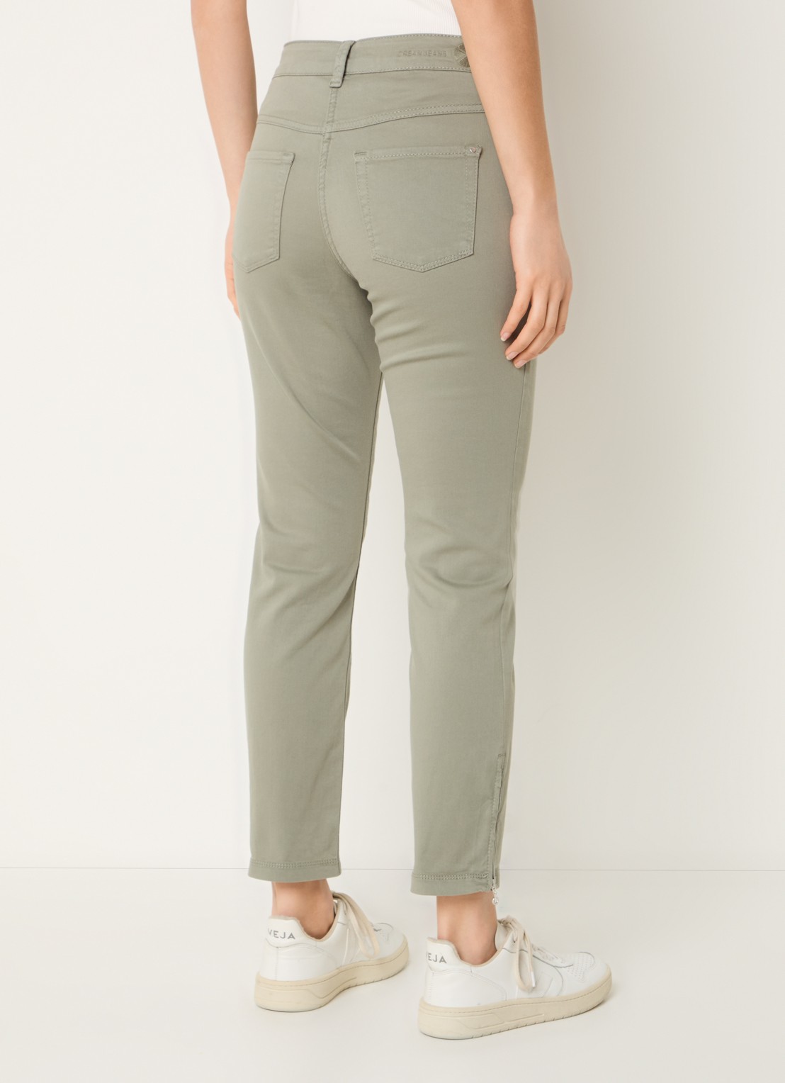 MAC Jeans Dream Chic mid waist slim fit jeans met gekleurde wassing - achterkant mosgroen