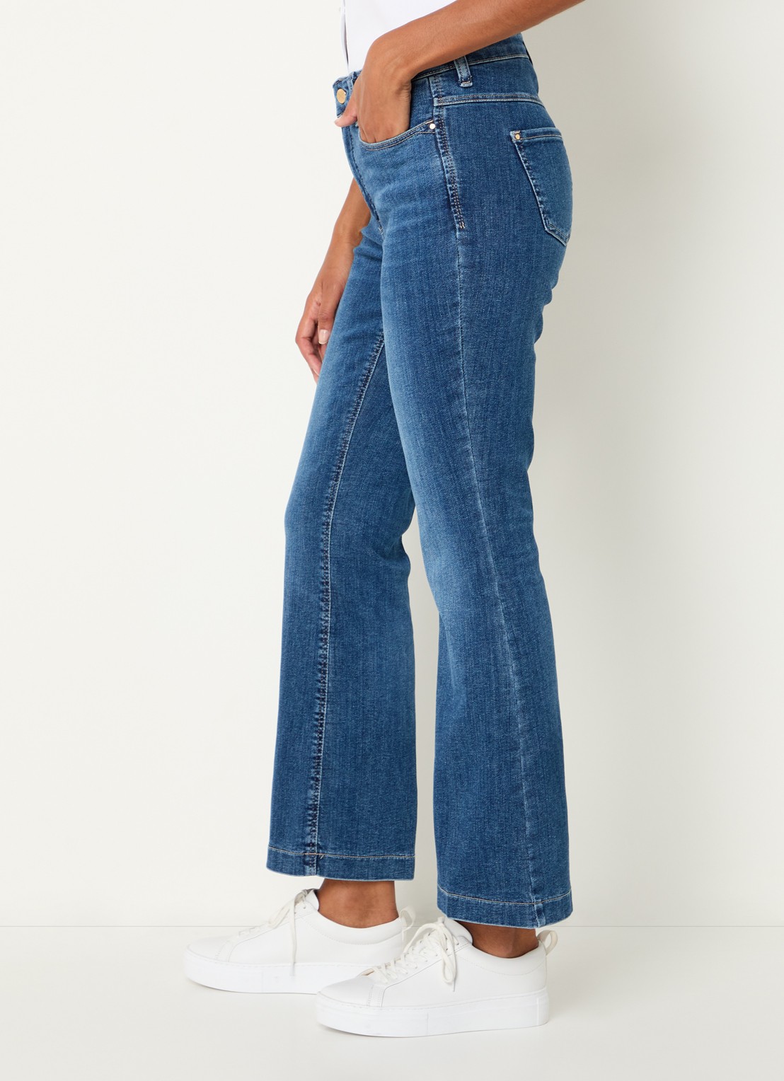 MAC Jeans Dream mid waist flared jeans met stretch - detail 5 lichtblauw