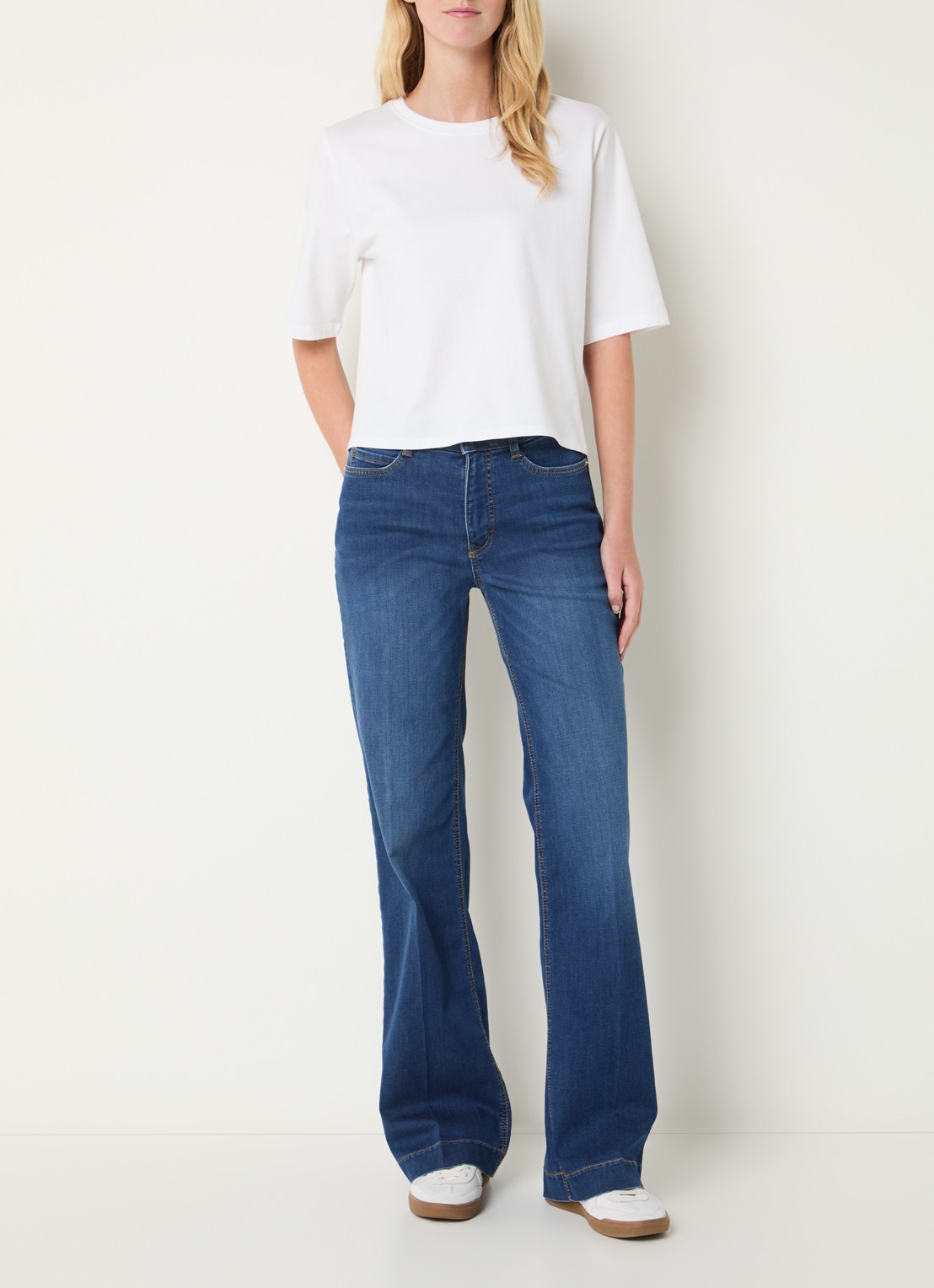 MAC Jeans Dream mid waist wide fit jeans met steekzakken - voorkant 2 indigo