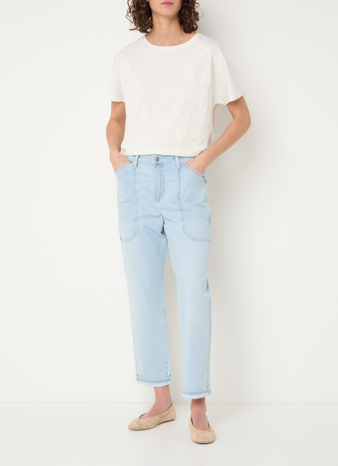 MAC Jeans Iowa high waist wide leg jeans met donkere wassing - voorkant 2 lichtblauw