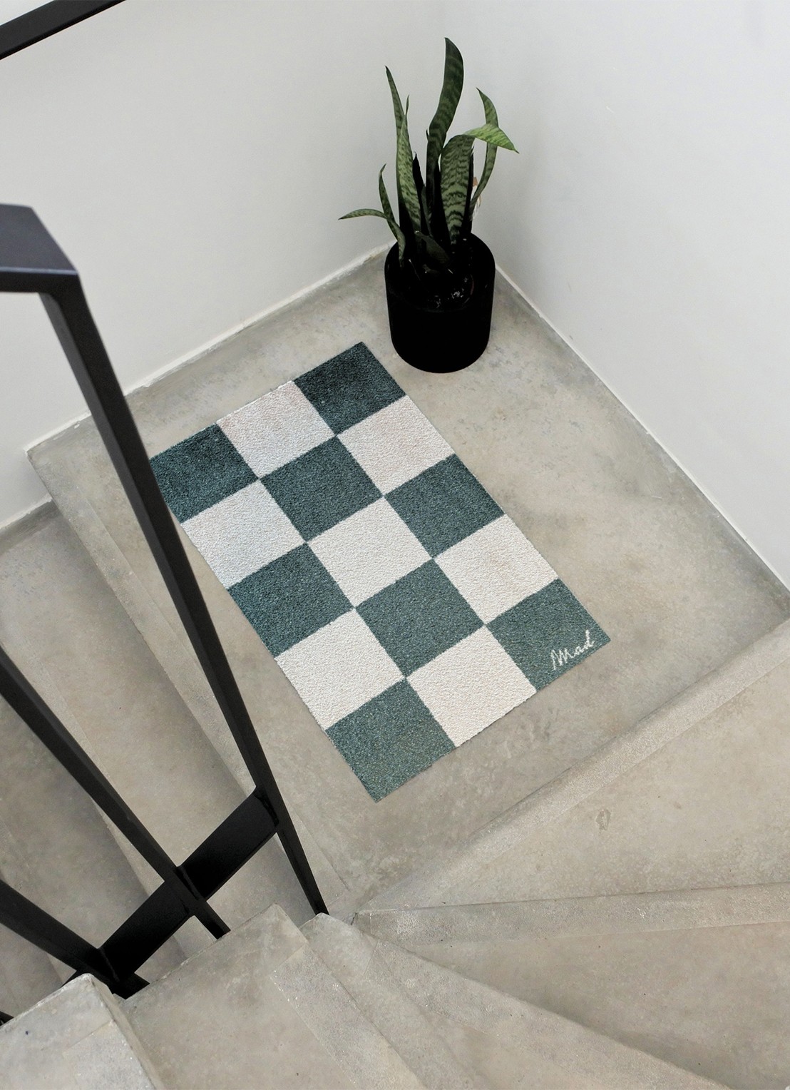 Mad About Mats Dalia universele mat 50 x 75 cm - voorkant 2 donkerblauw