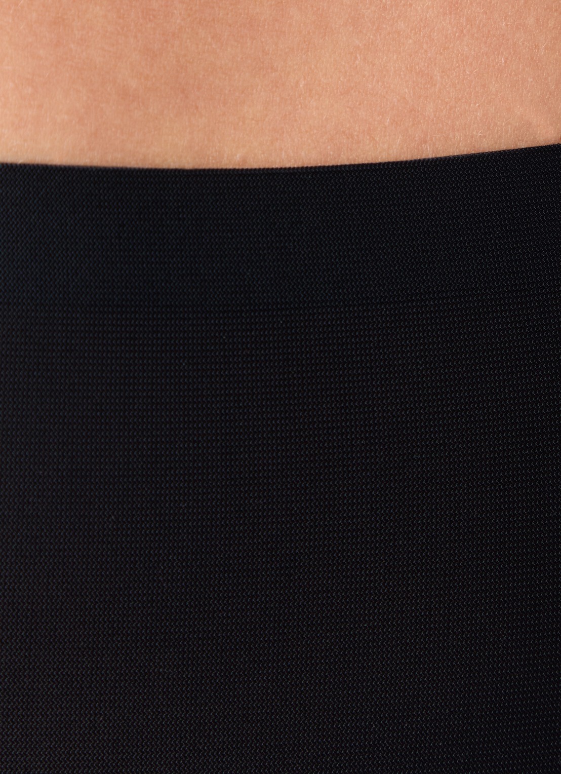 MAGIC Bodyfashion Everyday Shaper corrigerende short - detail 4 zwart
