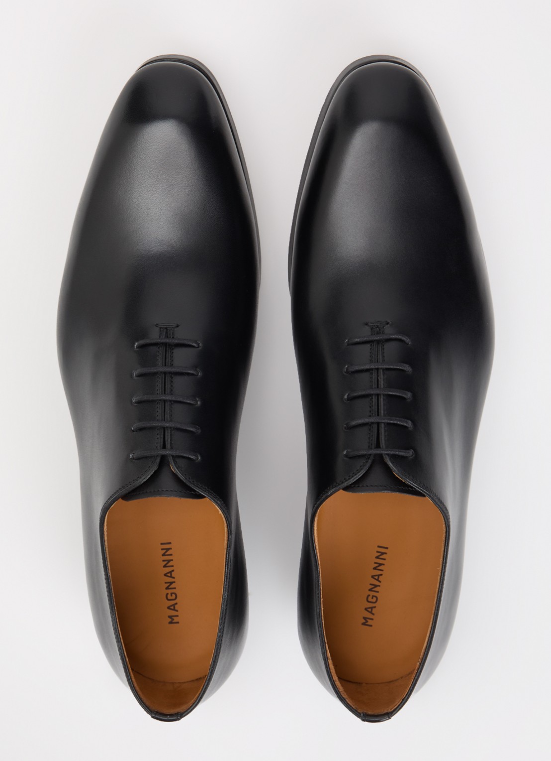 Magnanni Fleur II veterschoen van kalfsleer - detail 2 zwart