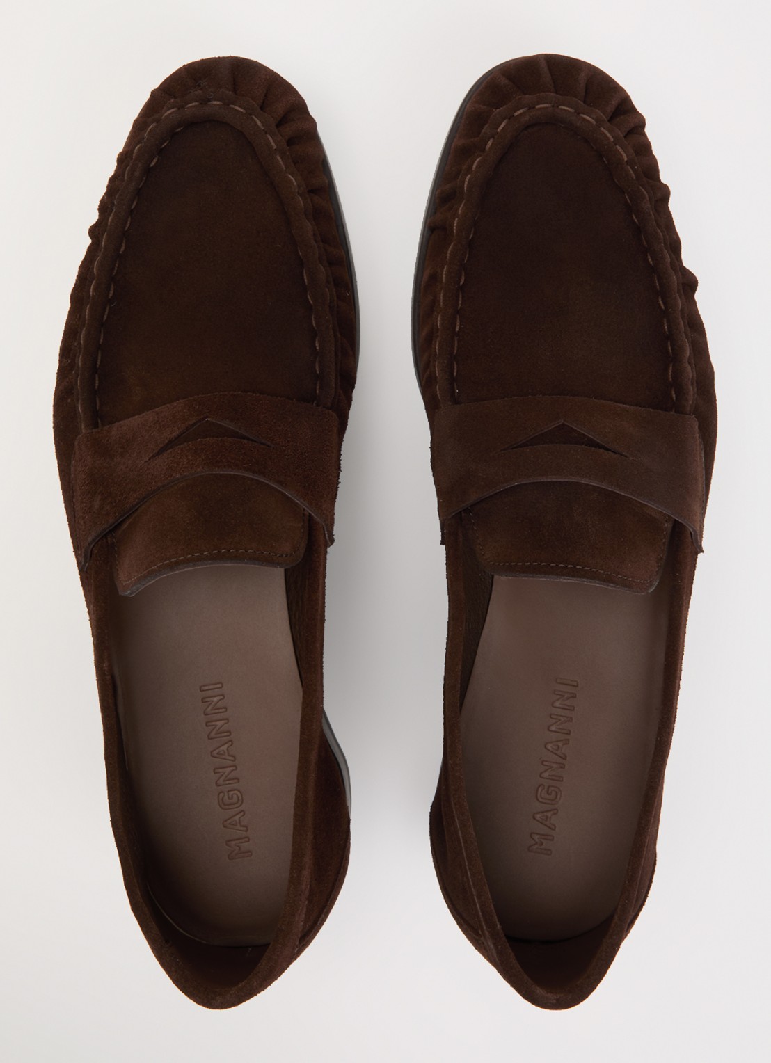 Magnanni Loafer van suède - detail 3 chocoladebruin