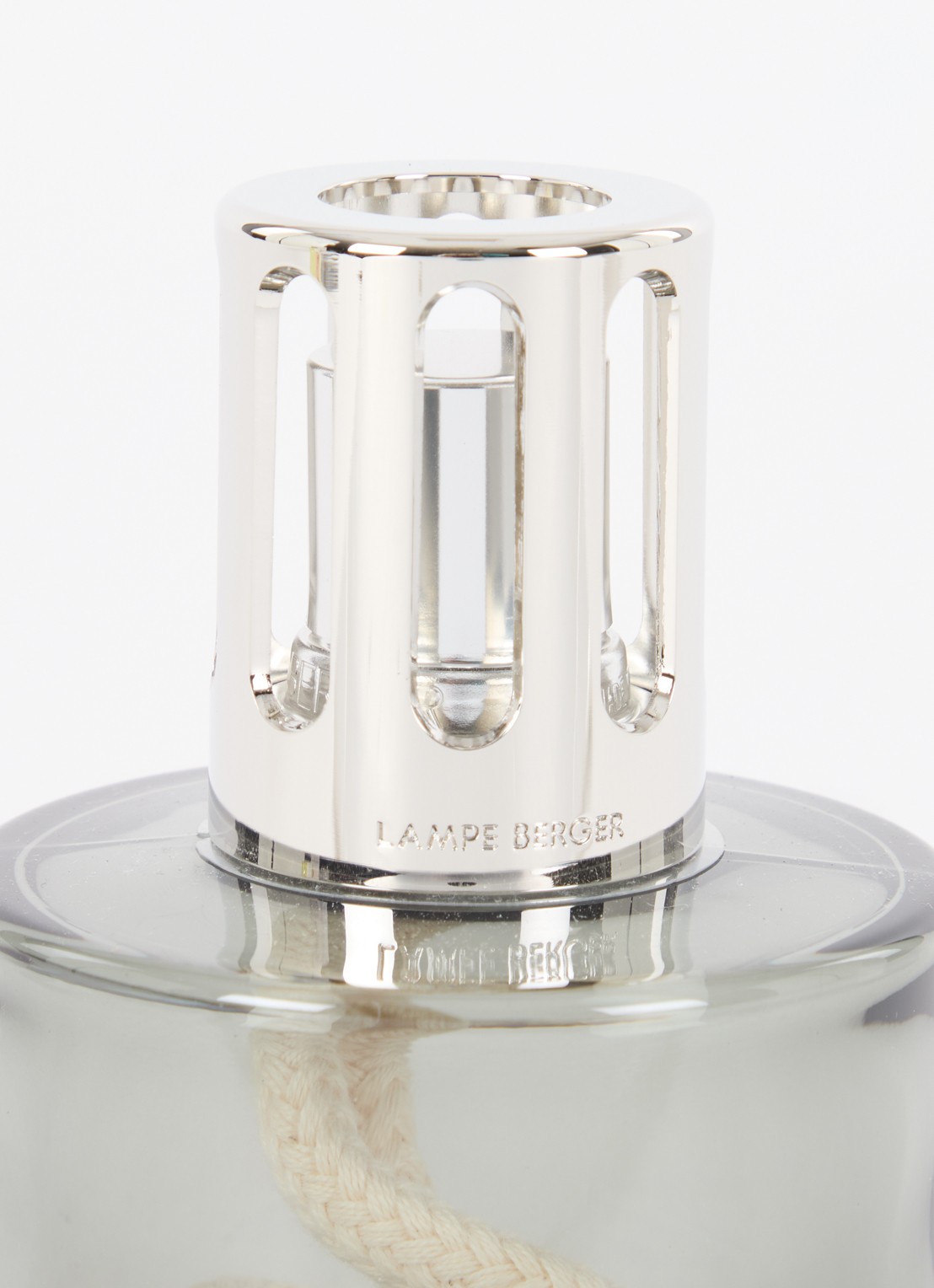 Maison Berger Aroma Energy Bulnesia geurbrander met navulling in giftset - voorkant 2 transparant