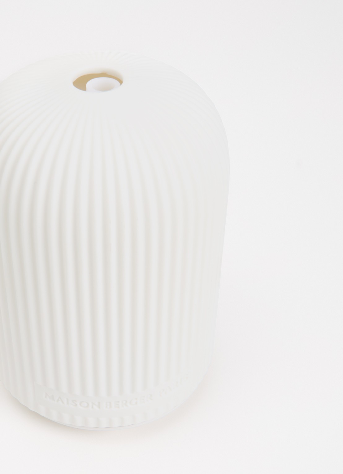 Maison Berger Dôme elektrische parfumdiffuser met Precious Jasmine navulling 475 ml - voorkant 2 gebroken wit