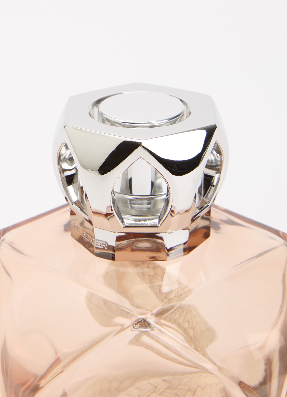 Maison Berger Eternity Nude Lampe Berger giftset met navulling 250 ml - voorkant 2 beige