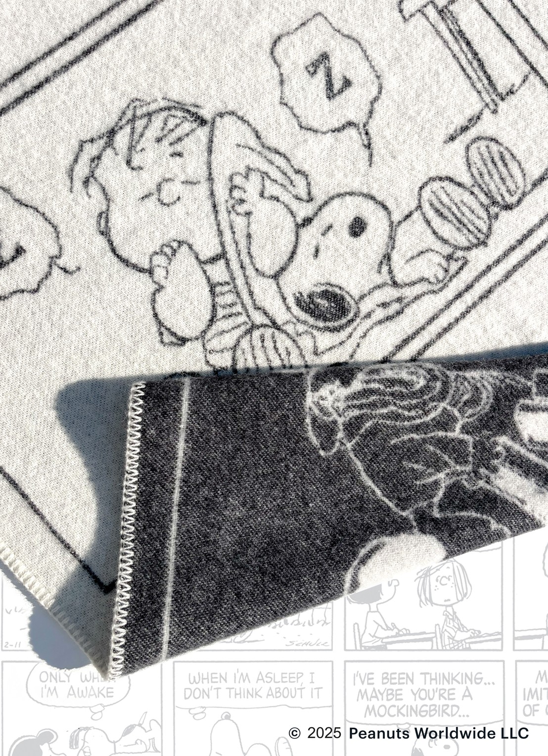 Maison Deux Peanuts plaid 130 x 200 cm - voorkant 2 creme