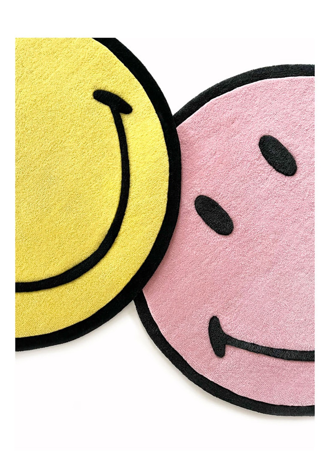 Maison Deux Smiley vloerkleed Ø100 cm - detail 4 roze