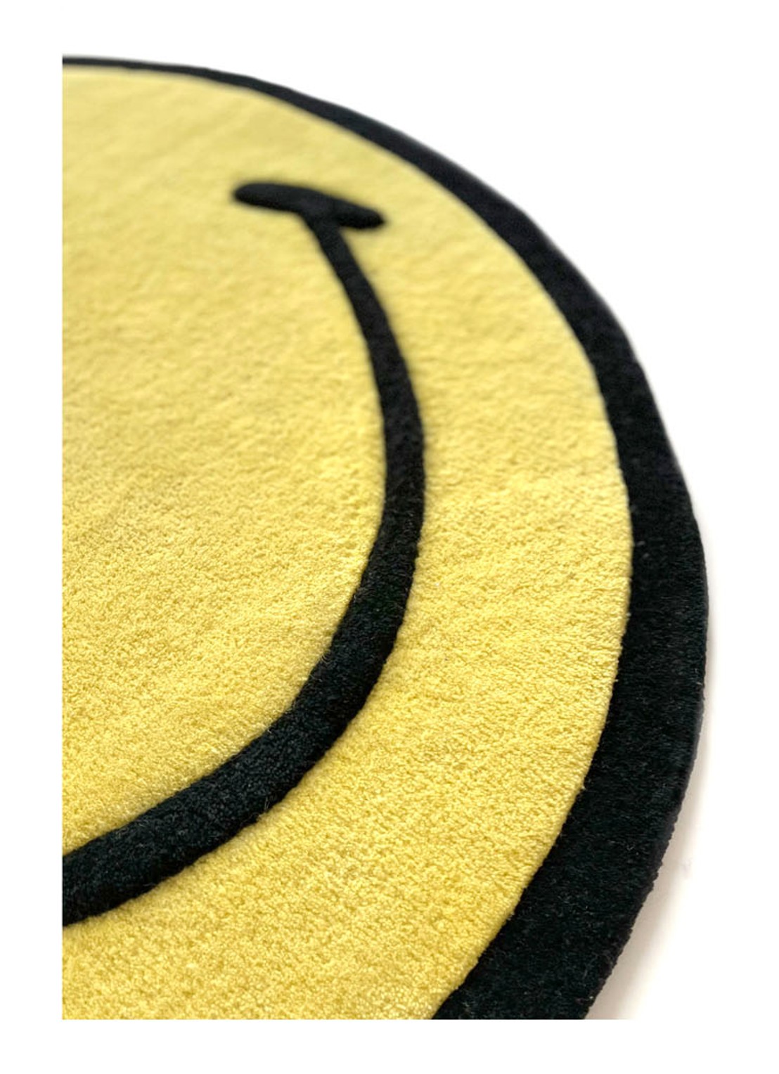 Maison Deux Smiley vloerkleed Ø100 cm - detail 3 neongeel